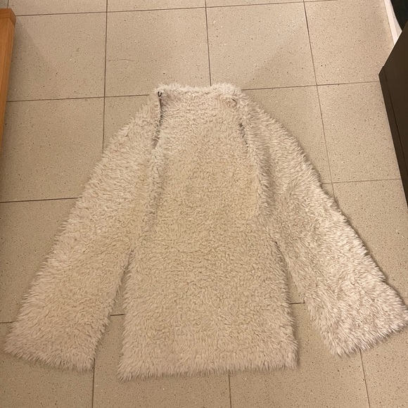 Urban Outfitters Furry Vest Duster - Size XS or S NWOT - Picture 4 of 4